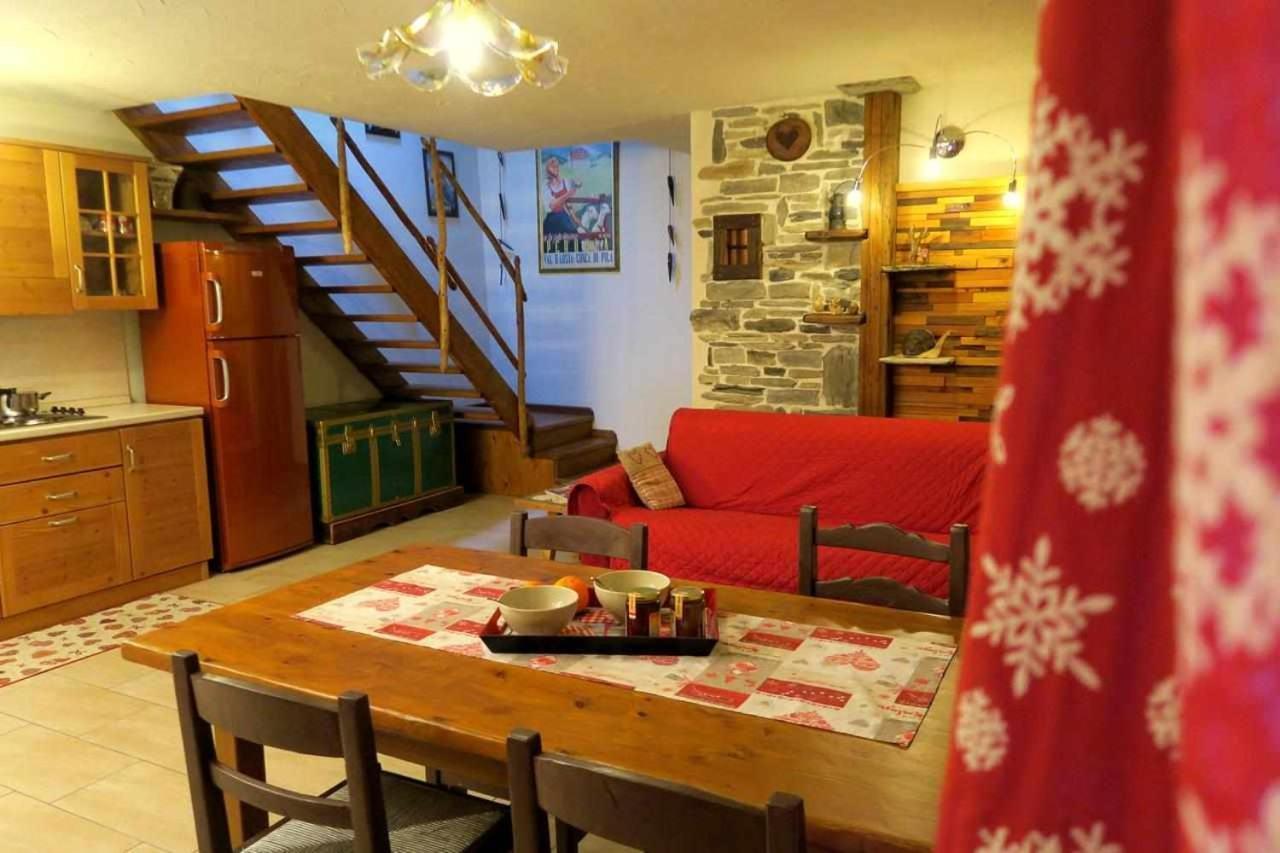 Romantica Suite Con Vasca Idromassaggio Aosta Kültér fotó